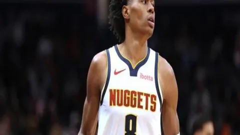 激情对决！西篮甲豪取三连胜，五场胜利闪耀战局！再现巅峰对决精彩瞬间！